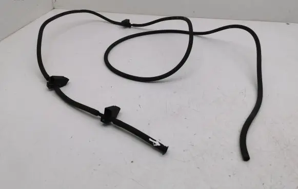 Mercedes-Benz C W204 Windshield washer spray nozzle 
