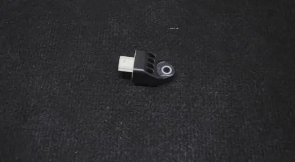 Toyota RAV 4 (XA40) Airbag deployment crash/impact sensor 8983133030