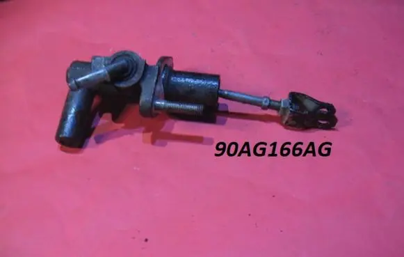 Mazda 626 Clutch master cylinder 90AG166AG