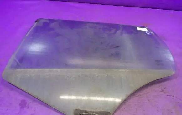Fiat Croma Front door window glass four-door