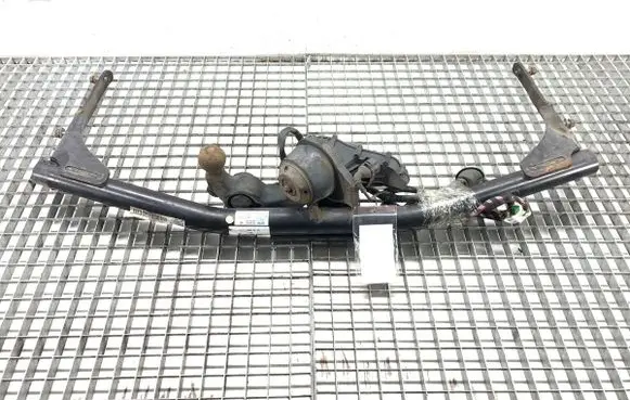 Volkswagen PASSAT B8 Tow bar 3G9803881B