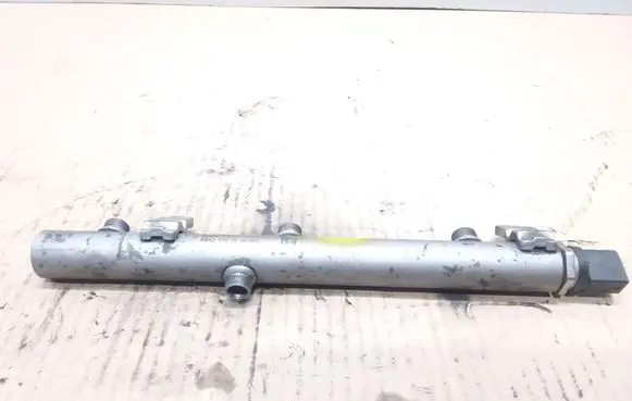Mercedes-Benz Vito Viano W639 Fuel main line pipe A6420702595 0926100274