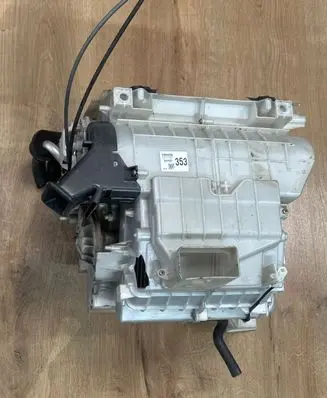 Toyota RAV 4 (XA20) Interior heater climate box assembly 8705042050 4431103534