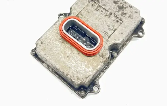Mercedes-Benz E W211 Headlight ballast module Xenon 5DF00827905 A0038206026