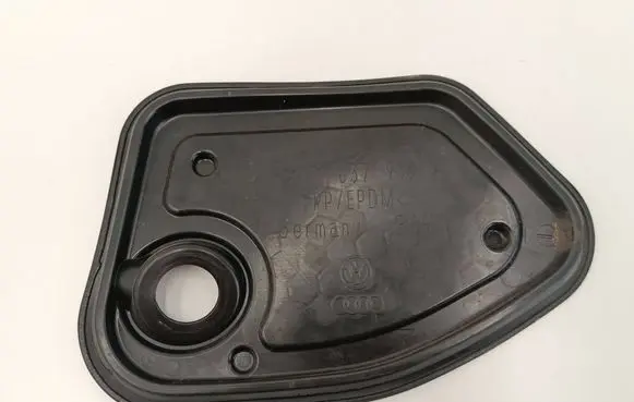 Audi A3 S3 8V Other front door trim element 8V5837916A