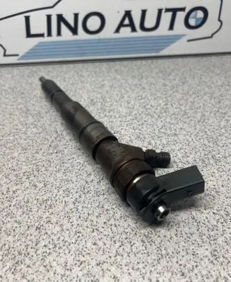 BMW 5 E60 E61 Fuel injector 0445110209 7794435