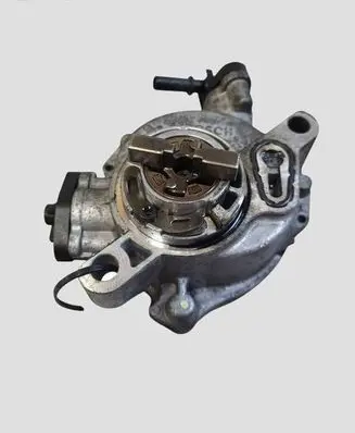 Peugeot 3008 II Vacuum pump 9804021880