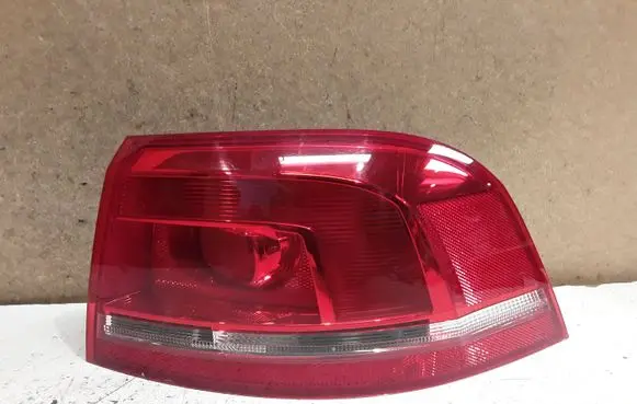 Volkswagen PASSAT B7 Rear/tail lights 3AF945096G