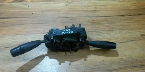 Wiper turn signal indicator stalk/switch
