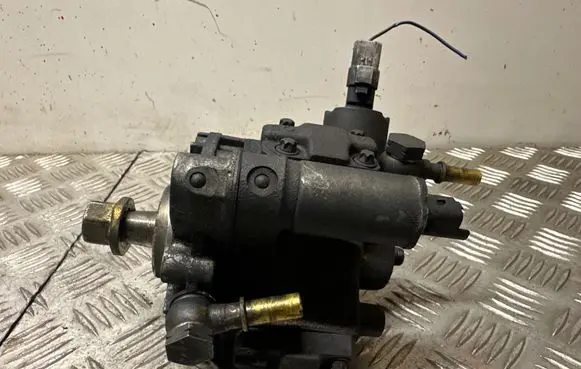 Ford Fiesta Fuel injection high pressure pump