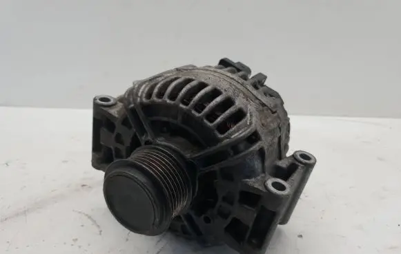 Audi A5 8T 8F Generator/alternator 06H903016L 0124525113