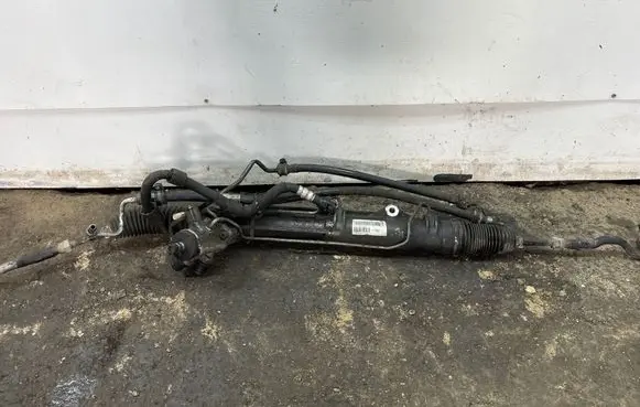 BMW X3 E83 Steering rack 7832498