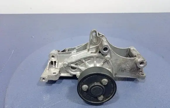 BMW X5 E53 Water pump 8575624