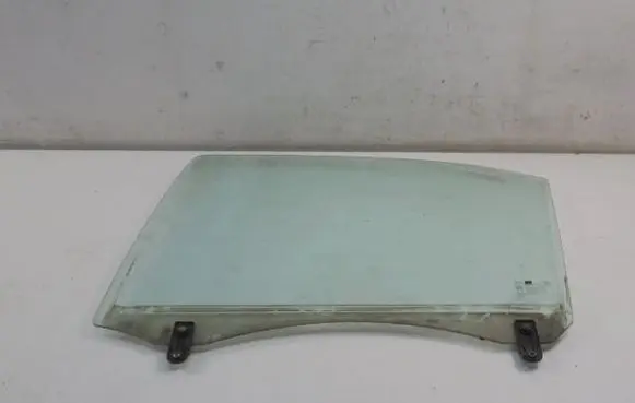 KIA Sorento Rear door window glass 43R-00240
