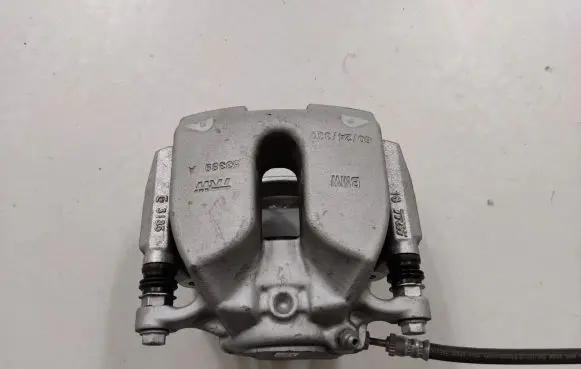 BMW X4 G02 Front brake caliper 6882253 6882259