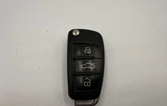Audi A4 S4 B7 8E 8H Ignition lock 8E0837220Q
