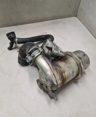 Skoda Octavia Mk3 (5E) EGR valve cooler 04L131512BQ HE640001