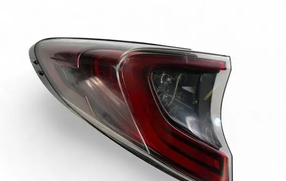 Tailgate rear/tail lights