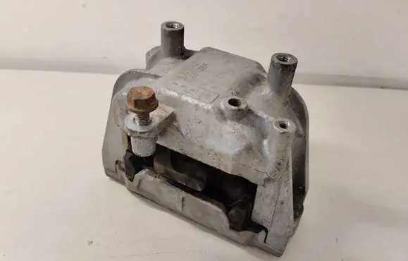 Skoda Superb B6 (3T) Engine mount bracket 1K0199262CB
