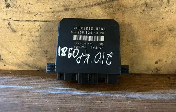 Mercedes-Benz E W210 Door control unit/module 2088201326 351474