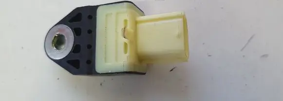 Toyota Auris E180 Airbag deployment crash/impact sensor