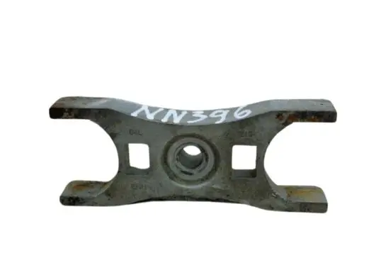 Volkswagen Golf VII Fuel Injector clamp holder 04L216