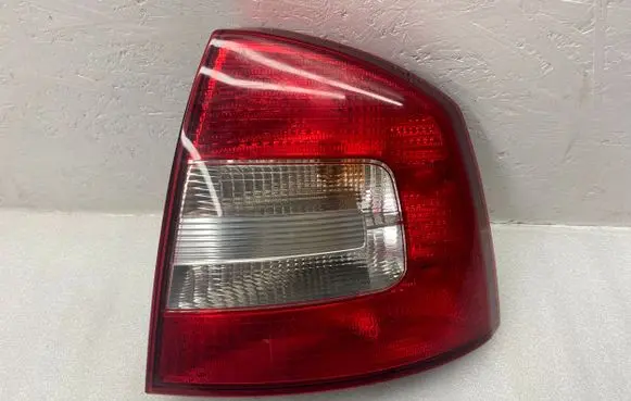Rear/tail lights