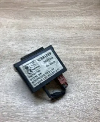 Peugeot 607 Door control unit/module 9637407580