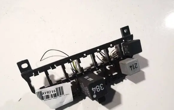 Volkswagen PASSAT B5 Fuse box set
