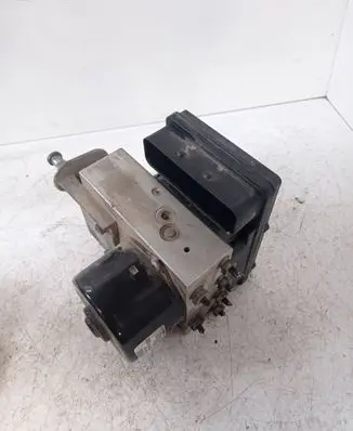 Mercedes-Benz C W203 ABS Pump a2095452532 a2034310812