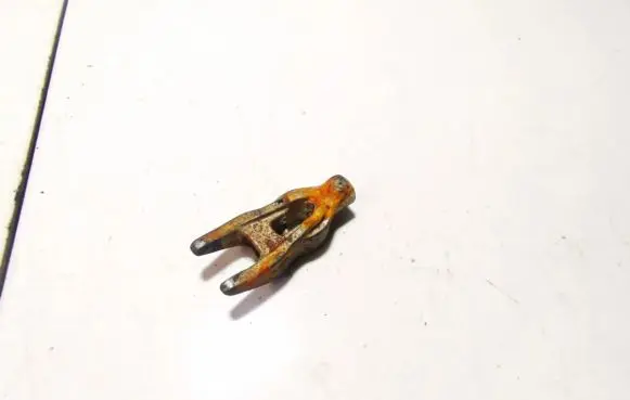 Opel Grandland X Fuel Injector clamp holder