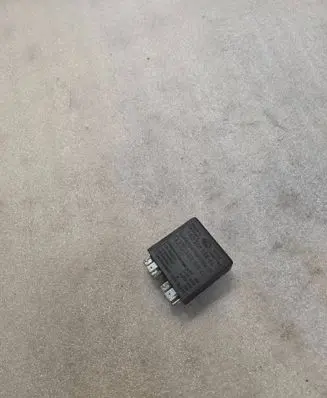 Audi A8 S8 D2 4D Other relay 5KG00656804 4B0919471 S35W55W