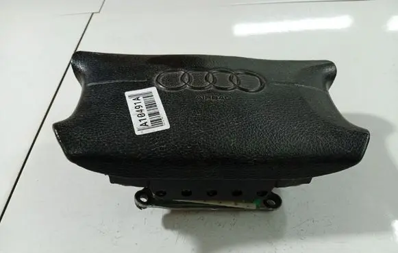Audi A4 S4 B5 8D Steering wheel airbag 