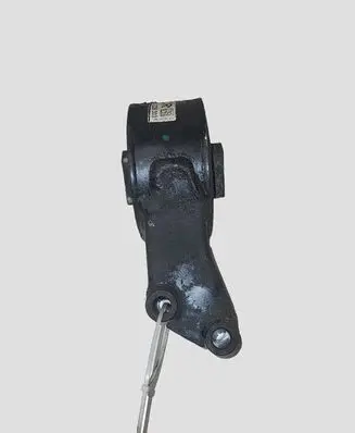 Opel Insignia A Engine mount bracket 13228303