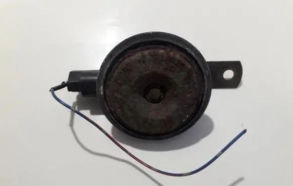 Honda CR-V Horn signal e1000329 e10329
