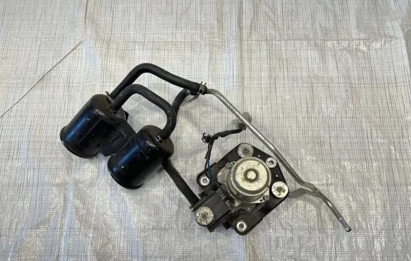 Mitsubishi Outlander Vacuum pump