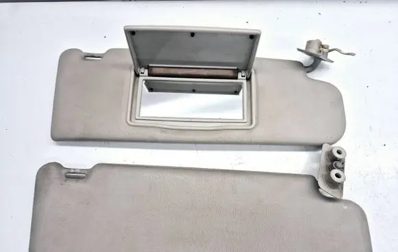 Volvo S70 V70 V70 XC Sun visor RH3572 LH3572