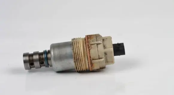 Mercedes-Benz A W176 Camshaft vanos timing valve A6511800315 129001159