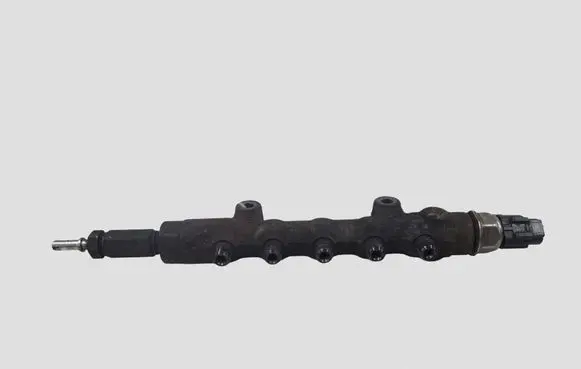 Ford Transit Fuel main line pipe