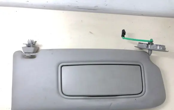 Volvo V50 Sun visor