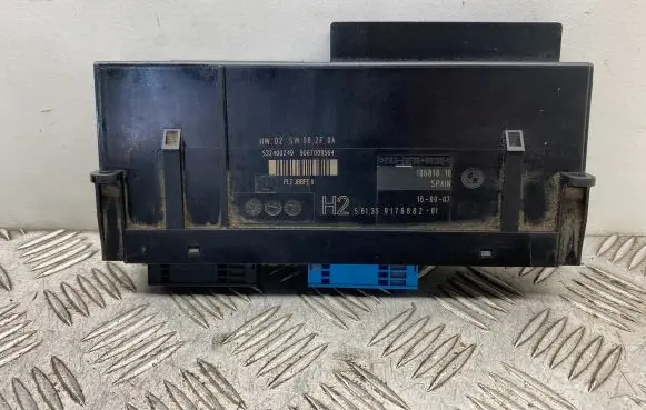 BMW 1 E81 E87 Comfort/convenience module 9176882 61359176882