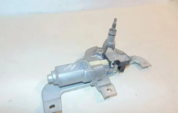 Suzuki Swift I Rear window wiper motor 3881062J00