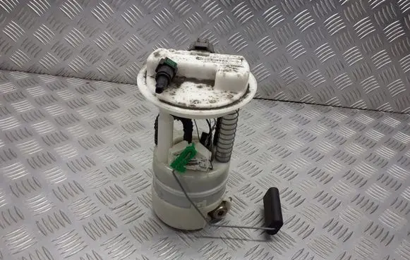 Renault Modus Mechanical fuel pump 8200195827F