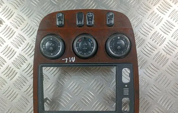 Mercedes-Benz ML W163 Climate control unit A1638204289 5HB96464302