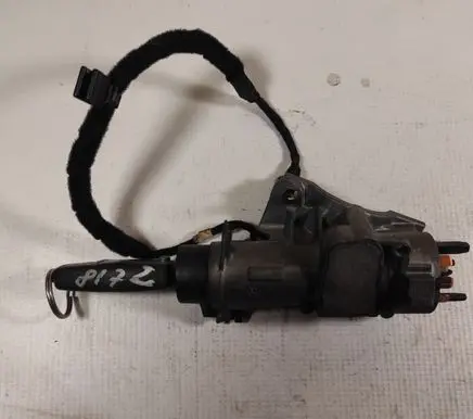 Volkswagen Transporter - Caravelle T5 Ignition lock 4B0905851C
