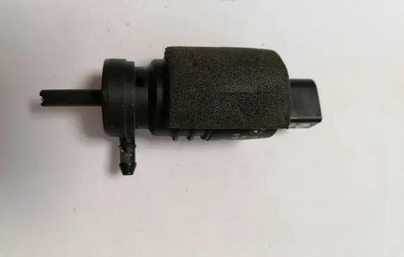 BMW 3 E46 Windscreen/windshield washer pump 8362154