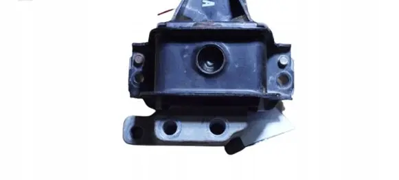 Mitsubishi Outlander Engine mounting bracket