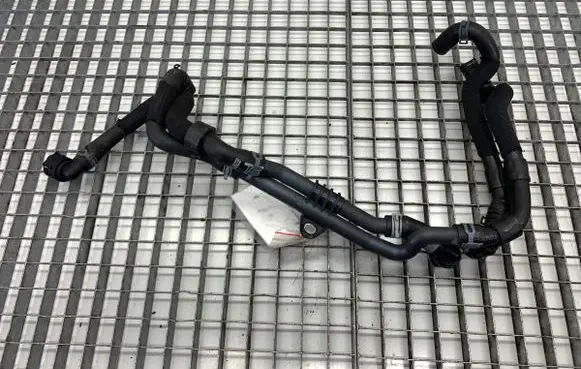 Skoda Octavia Mk4 Engine coolant pipe/hose 3Q0121070S