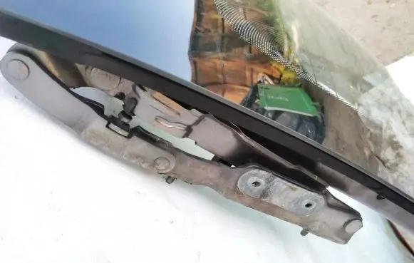 Volkswagen New Beetle Tailgate/trunk/boot hinge