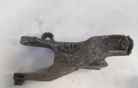 Volkswagen Transporter - Caravelle T6 Engine mounting bracket 7H0199343
